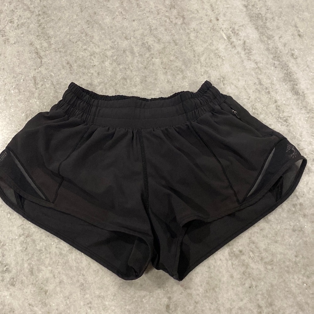 Lululemon black hottie hot shorts